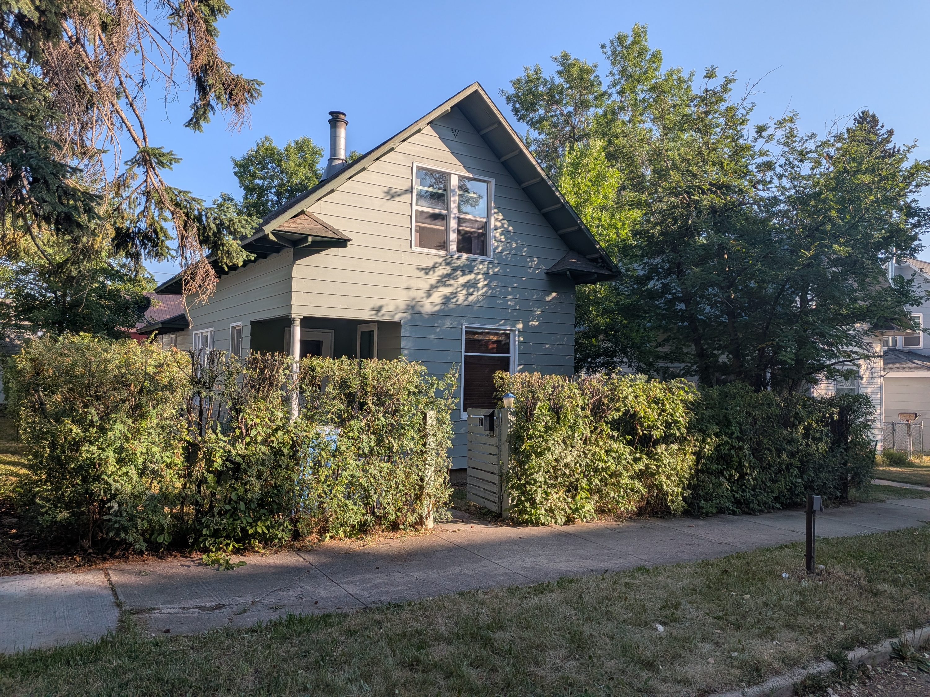 Property main image